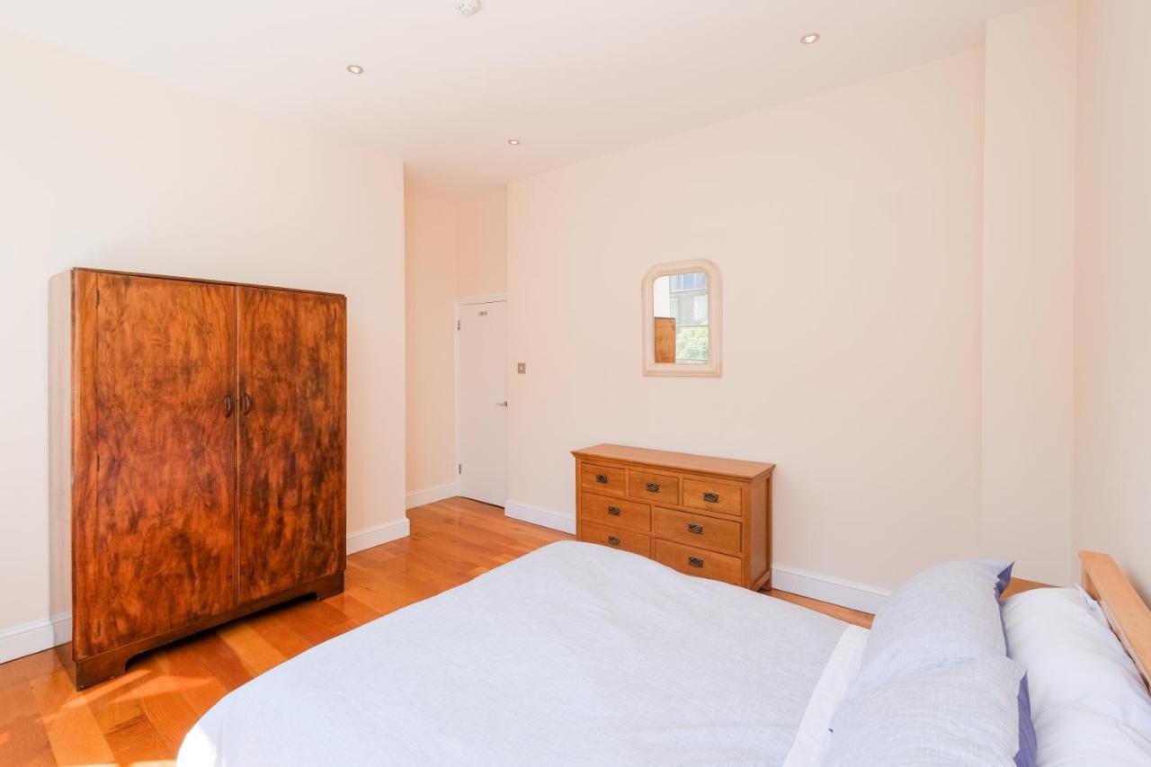Apartmán Lovely 2 Bed Flat In Canal Side Gated Development Londýn Exteriér fotografie